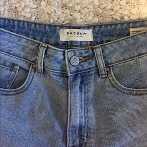 Pacsun Lightwash “Mom” Short